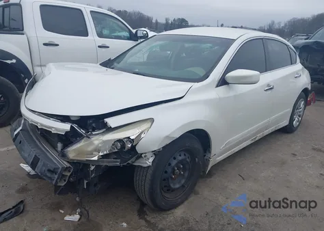 2015 Nissan Altima 2.5 S from USA, damaged, VIN 1N4AL3AP3FC596632